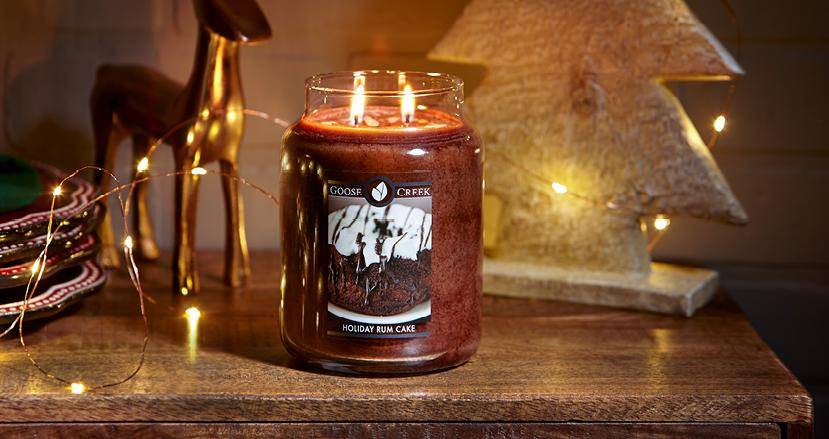 Create Cozy Memories with Classic Christmas Candles - Goose Creek Candle